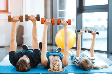 family lifting weights